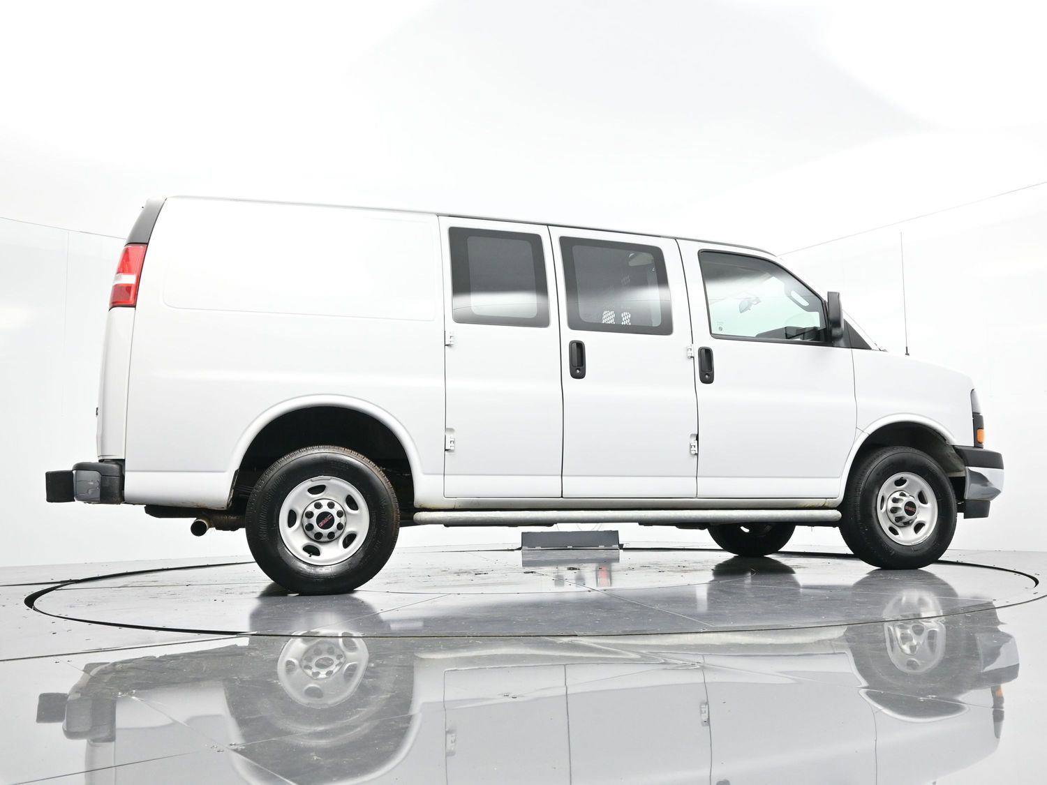 Used 2024 GMC Savana 2500 w/ Driver Convenience Package image 40