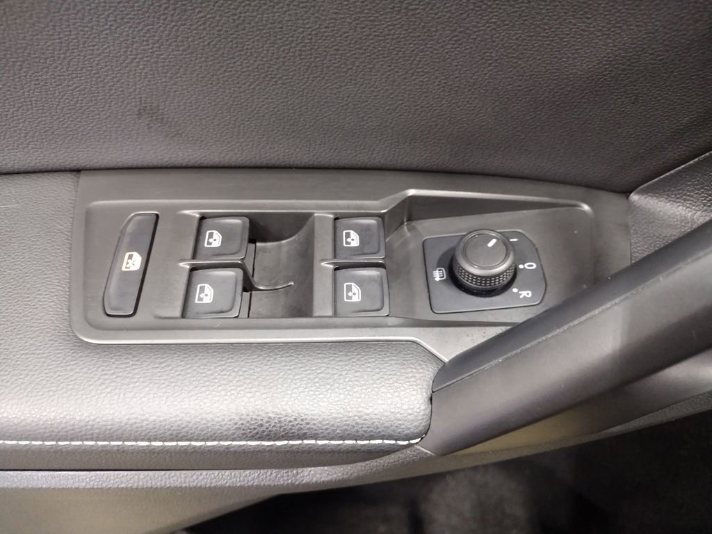 Certified 2024 Volkswagen Tiguan S image 20