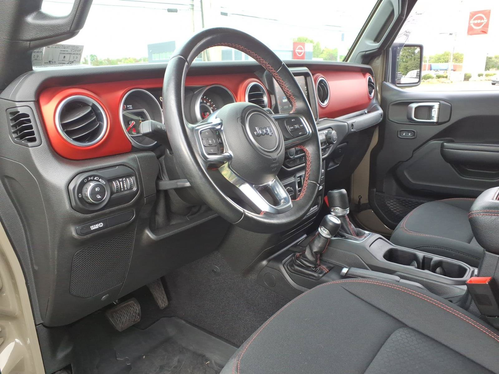 Used 2020 Jeep Gladiator Rubicon AWD/4WD image 27