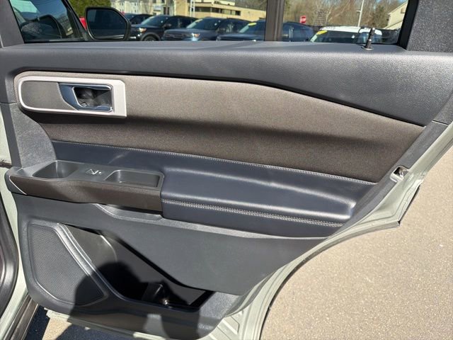 Used 2020 Ford Explorer XLT w/ Comfort Package image 25