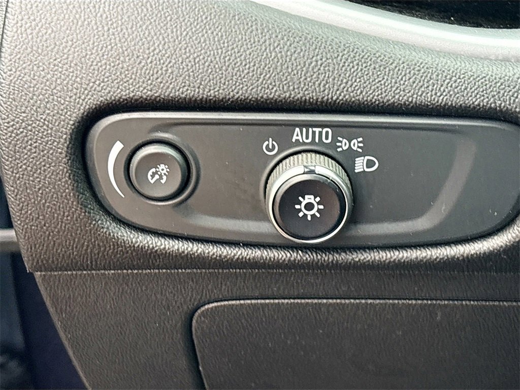 Used 2023 Chevrolet Malibu LT w/ Driver Confidence Package image 10