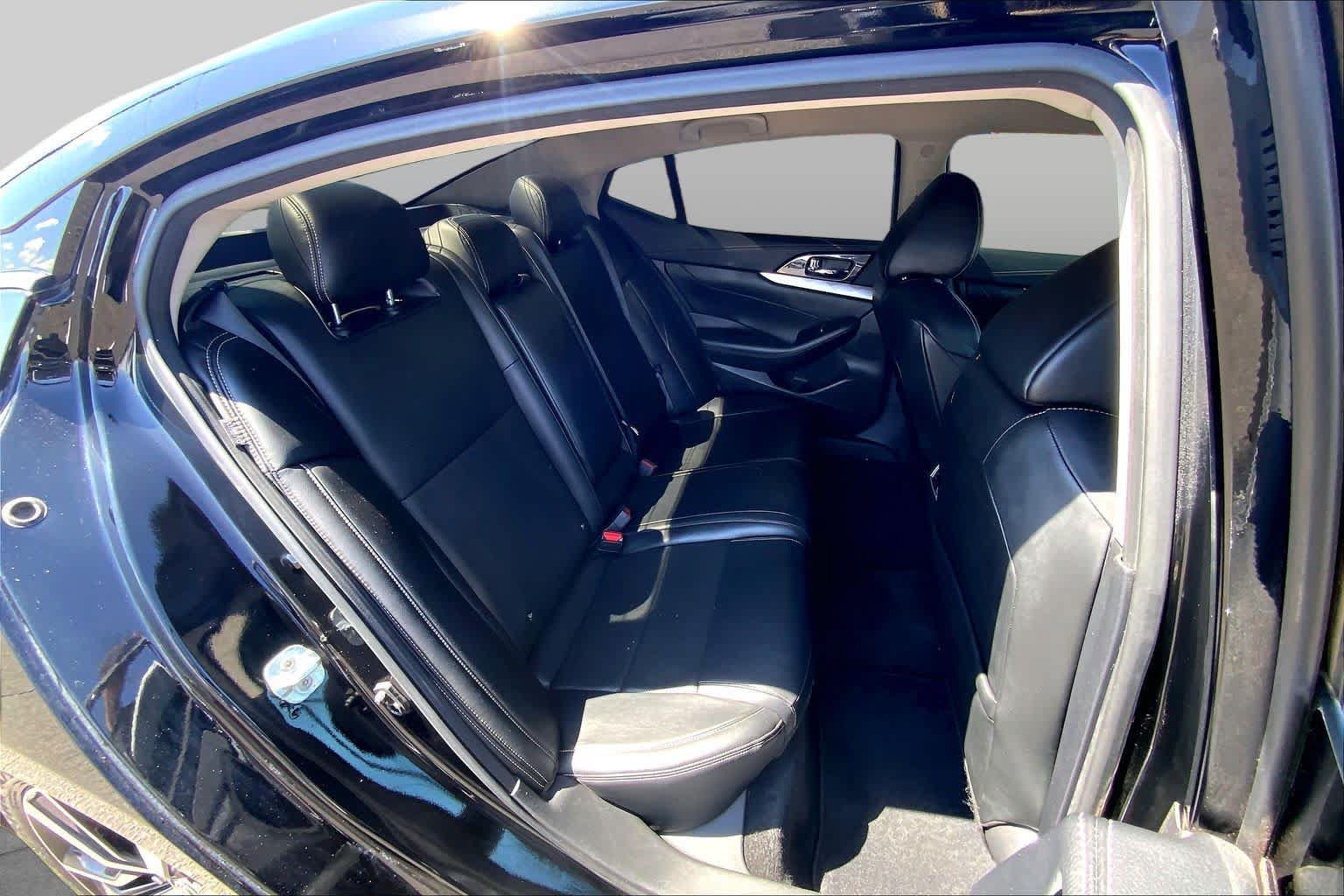 Used 2022 Nissan Maxima SV w/ Floor Mat Group FWD image 20