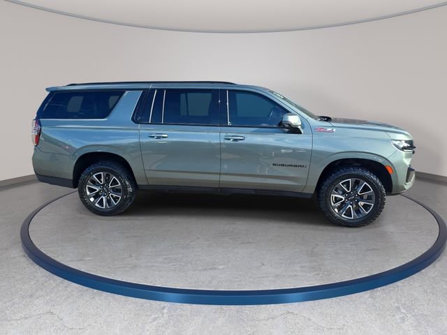 Used 2023 Chevrolet Suburban Z71 w/ Luxury Package AWD/4WD image 5