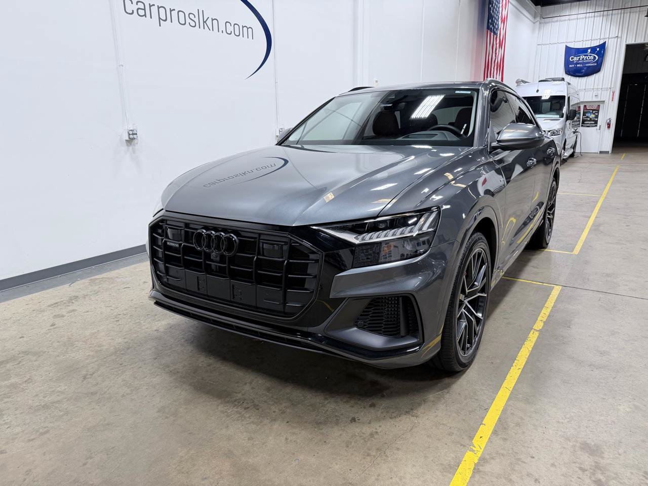 Used 2023 Audi Q8 Prestige AWD/4WD image 3