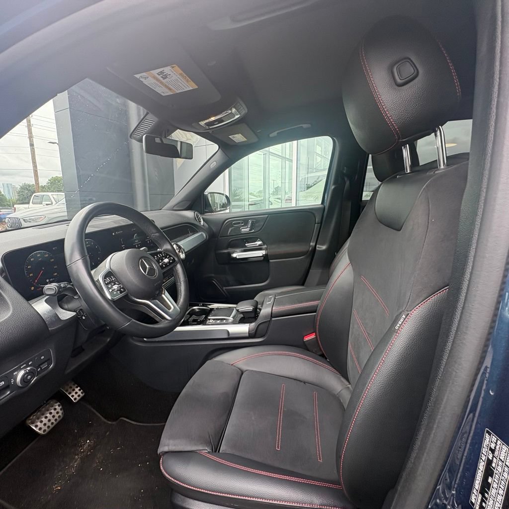 Used 2022 Mercedes-Benz GLB 250 4MATIC image 11