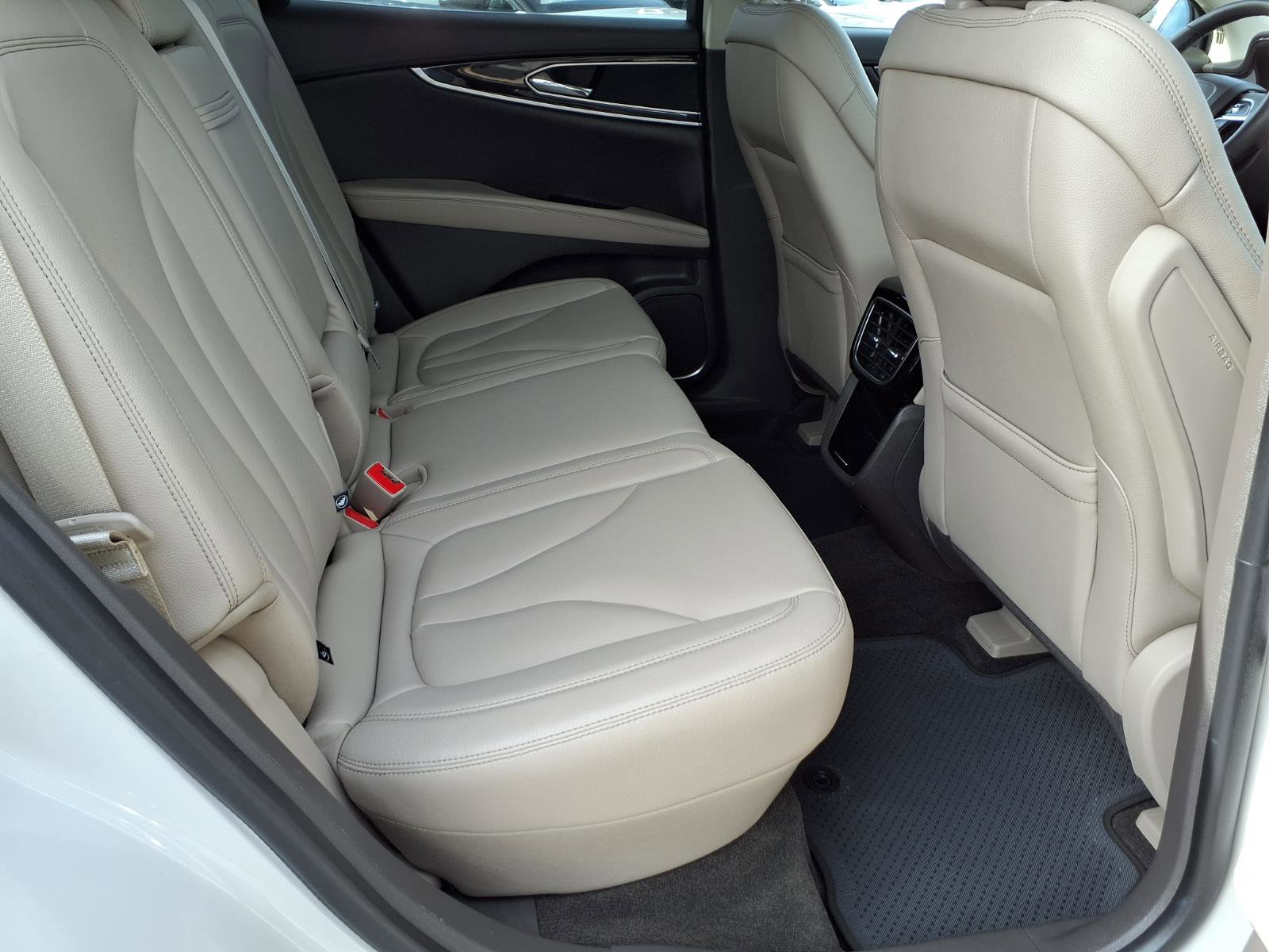 Certified 2023 Lincoln Nautilus AWD w/ Premium Package image 13