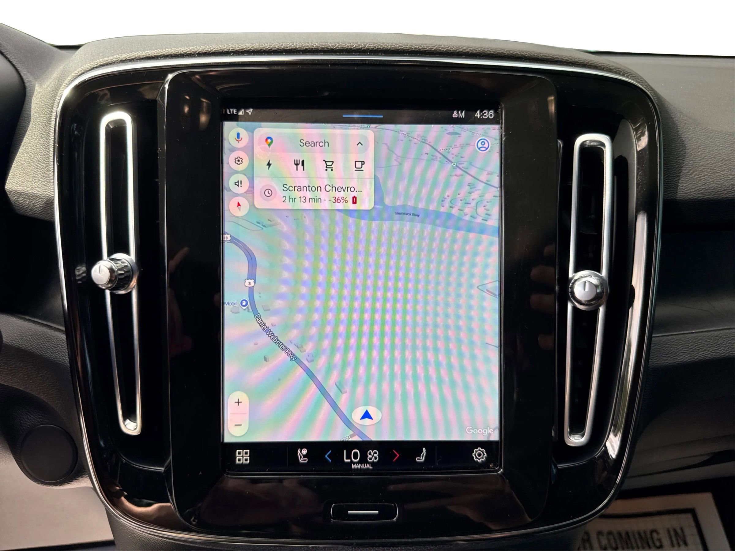 Used 2022 Volvo C40 P8 Recharge Ultimate image 28