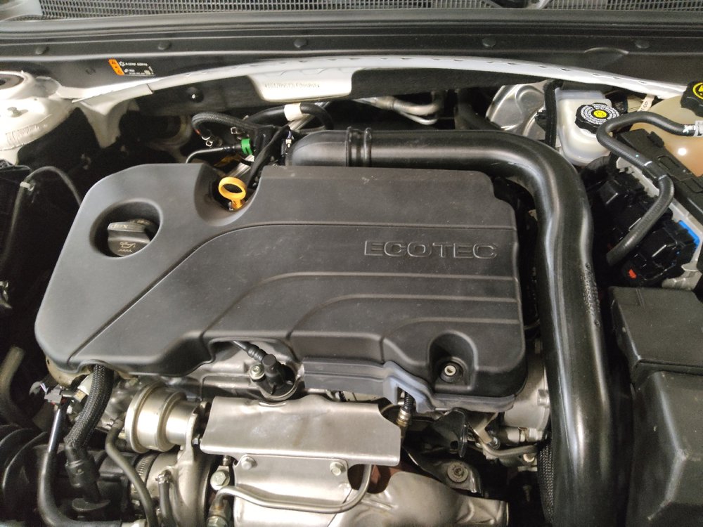 Used 2020 Chevrolet Malibu LT FWD image 30