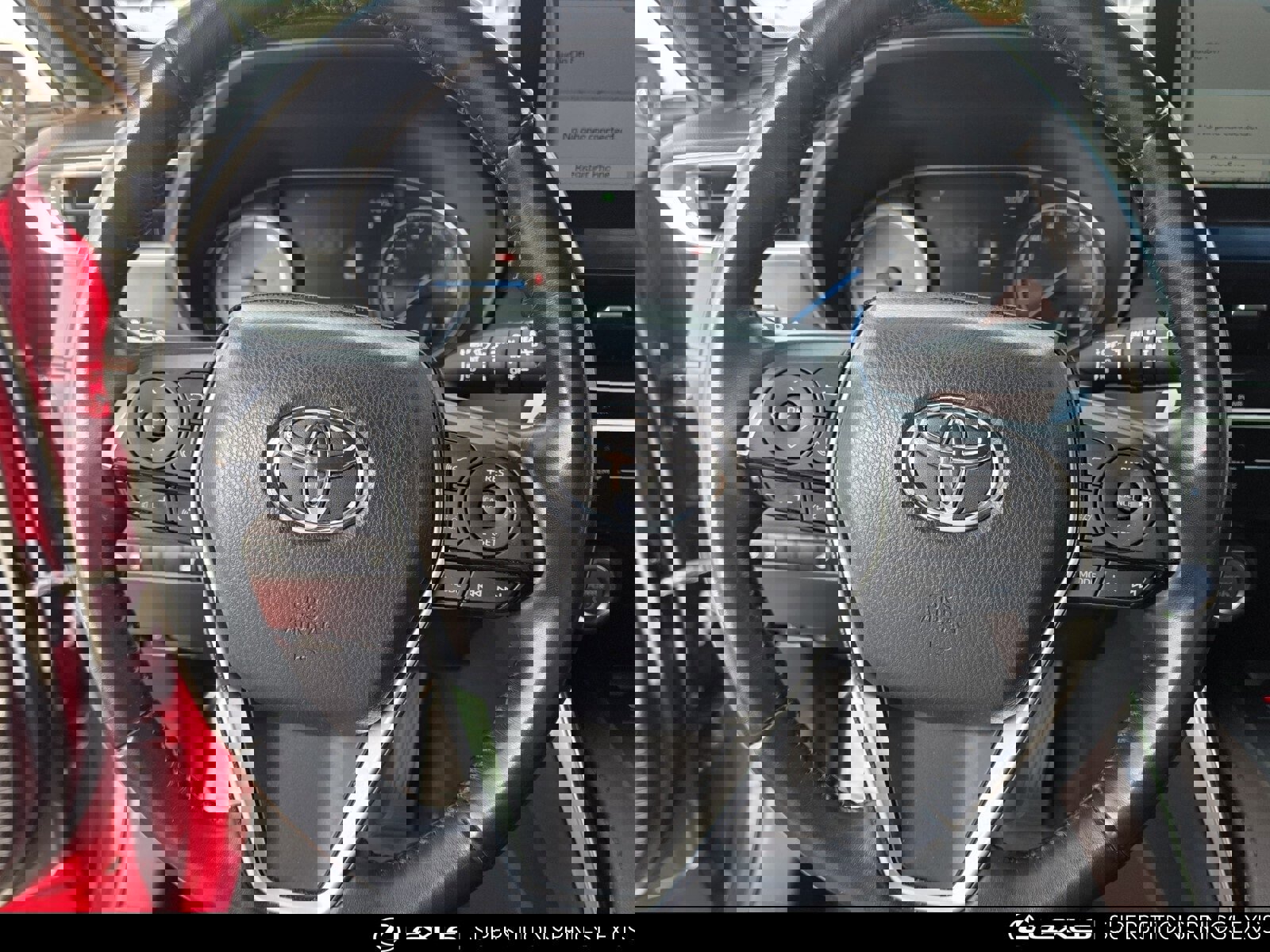 Used 2021 Toyota Venza XLE image 23