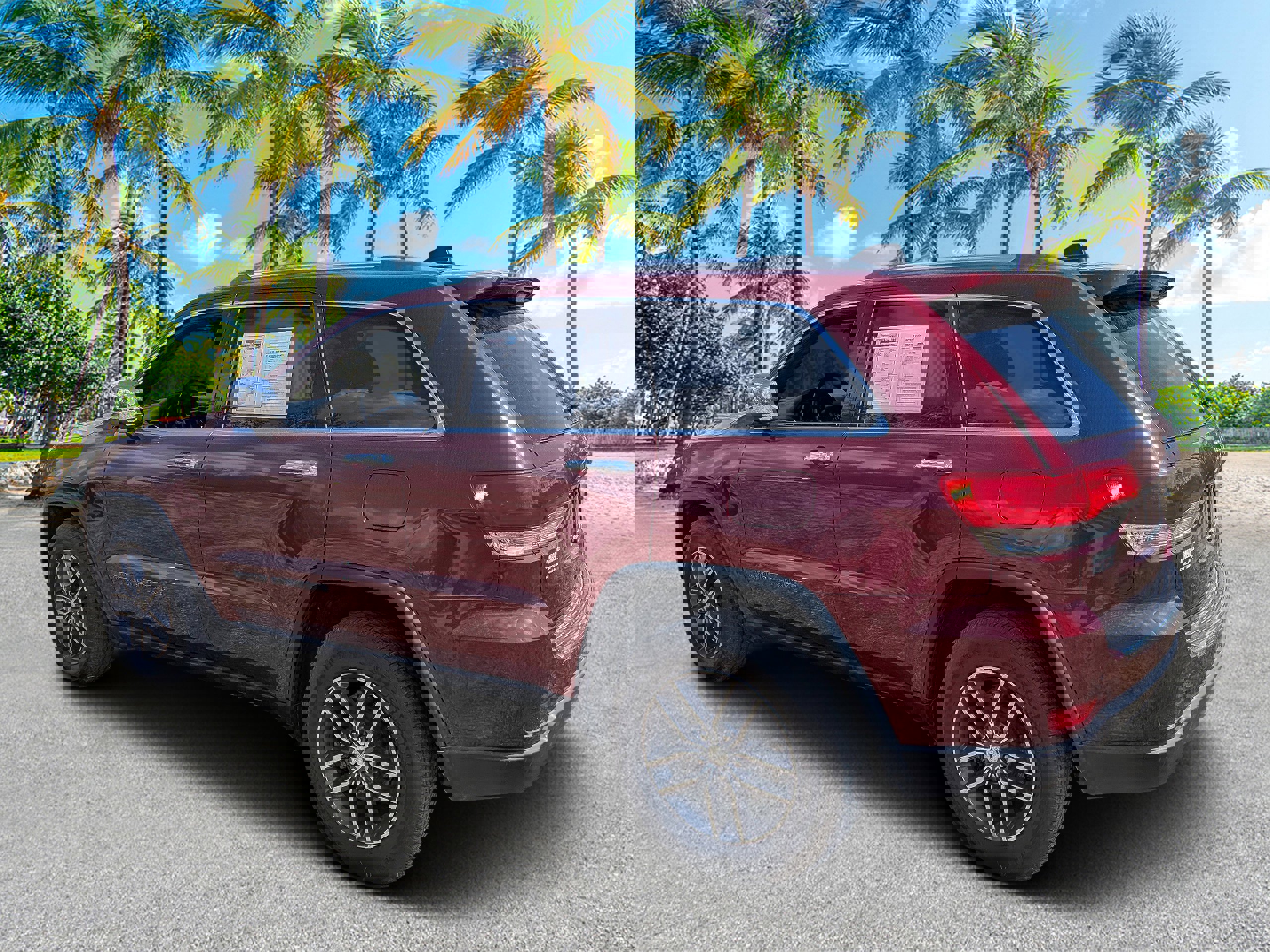 Used 2018 Jeep Grand Cherokee Limited w/ Luxury Group II image 5