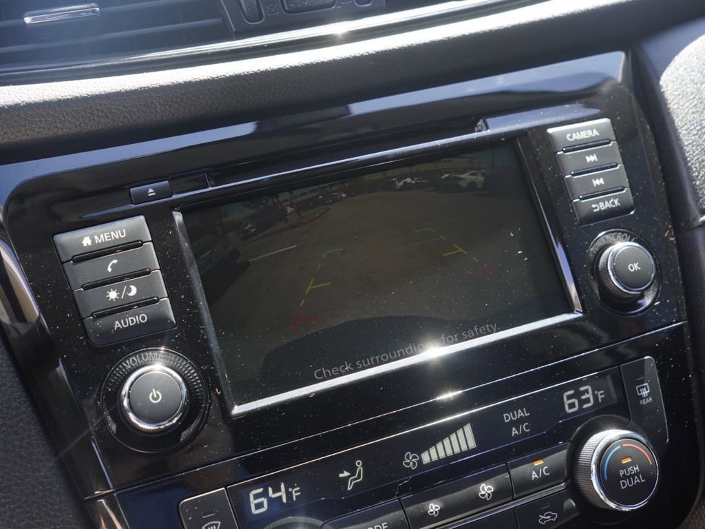 Used 2020 Nissan Rogue SV image 13