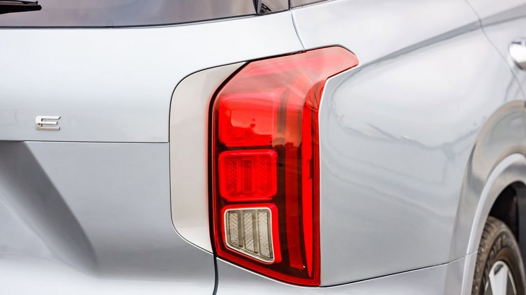 Used 2021 Hyundai Palisade Limited image 10