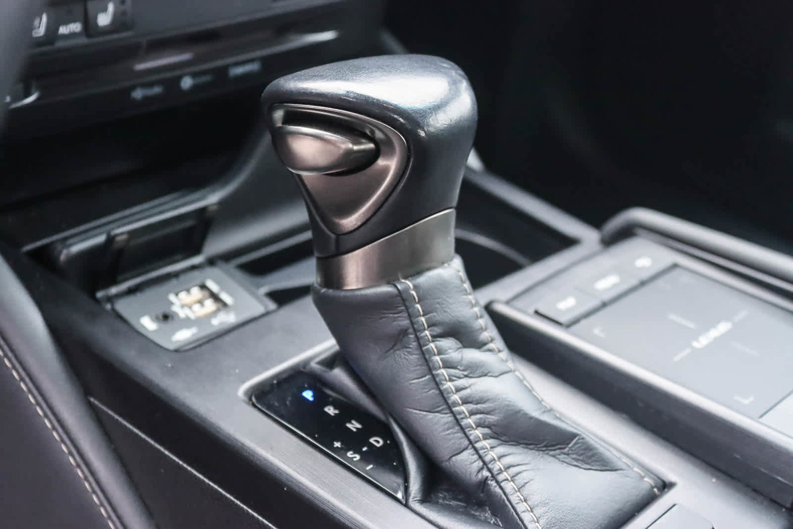 Used 2021 Lexus ES 350 w/ Premium Package image 18