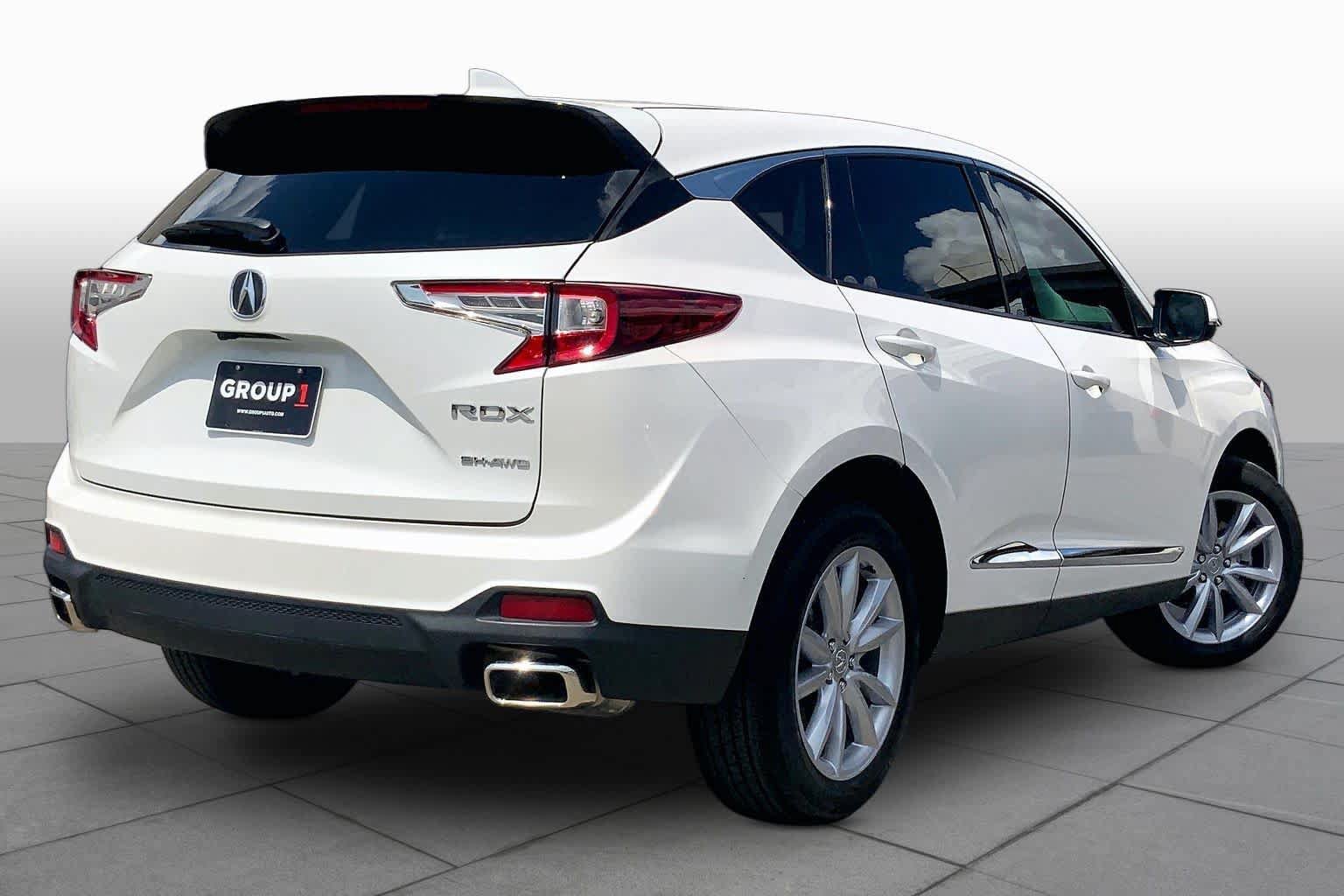 Used 2024 Acura RDX SH-AWD image 12