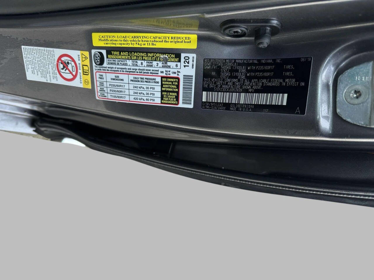Used 2018 Toyota Sienna XLE w/ XLE Navigation Package FWD image 28