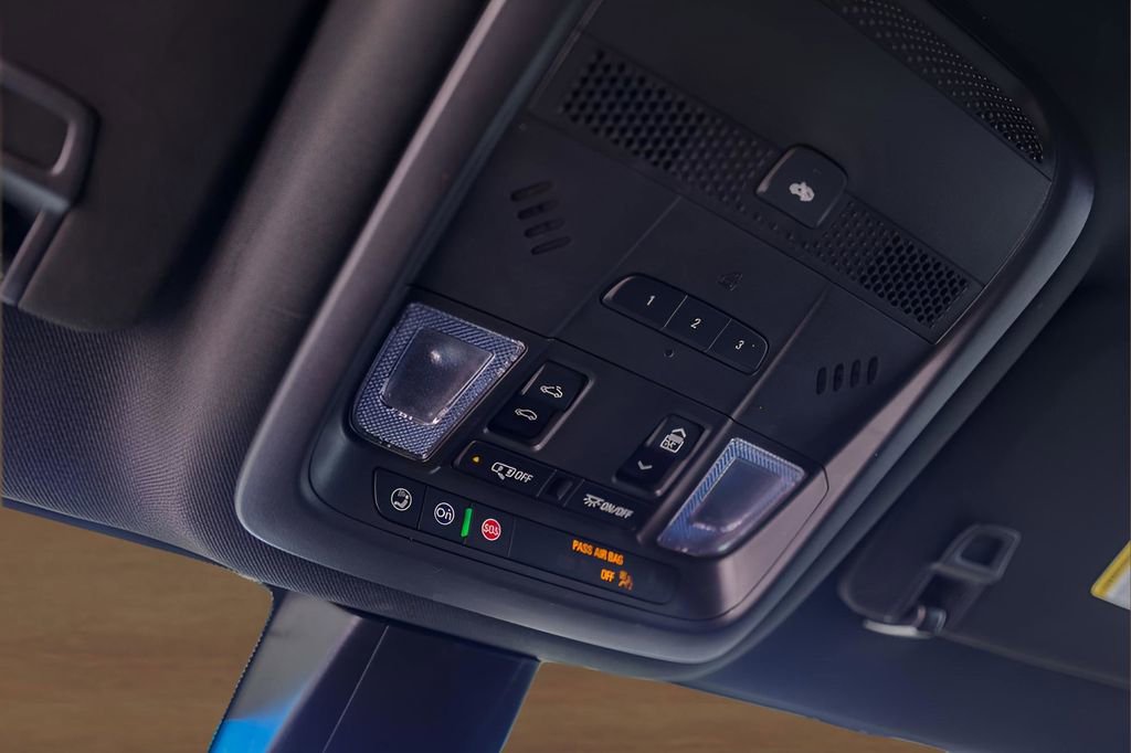 Certified 2023 Cadillac XT6 Premium Luxury w/ Technology Package image 23