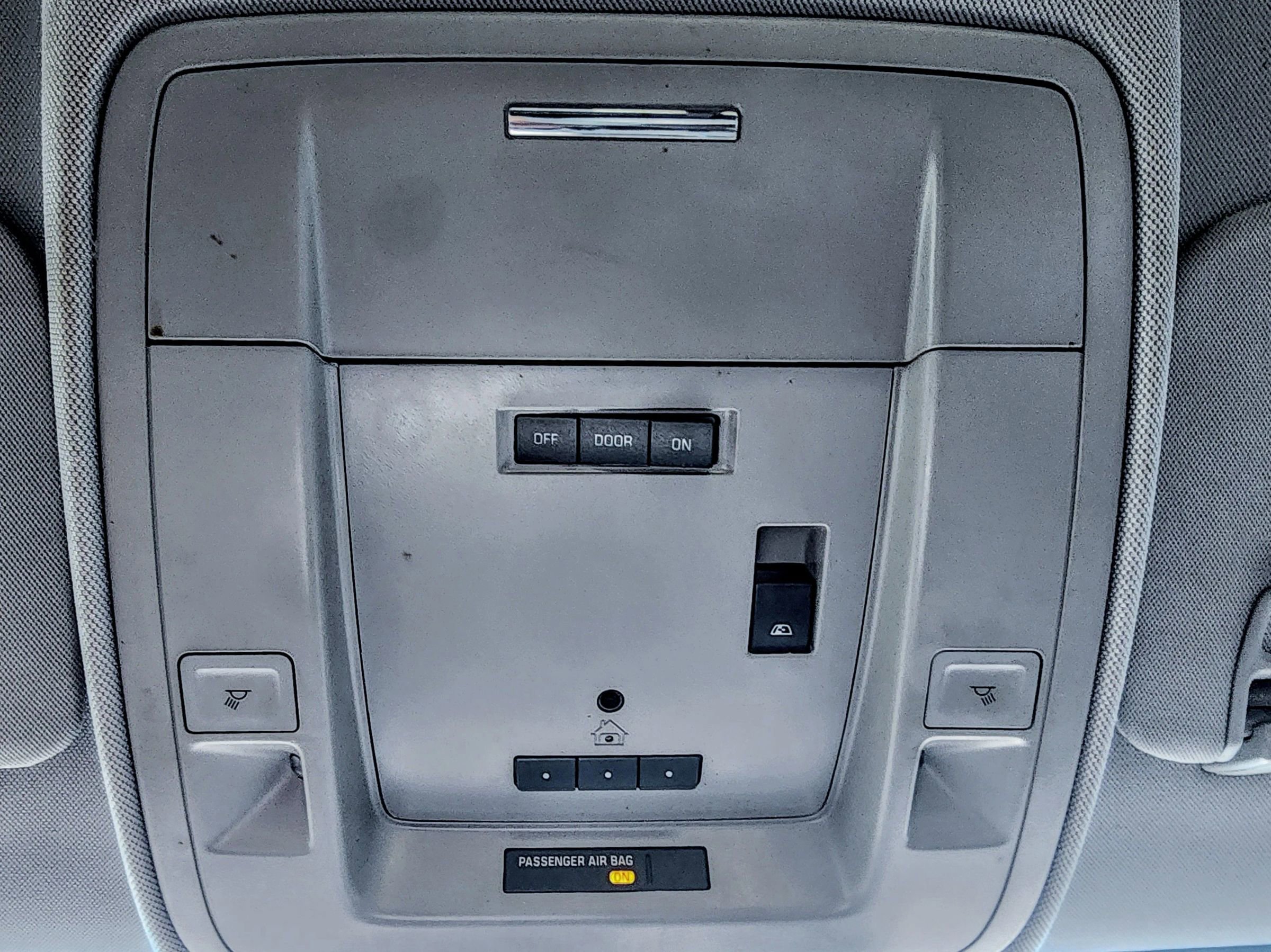 Used 2017 Chevrolet Silverado 3500 LT image 32