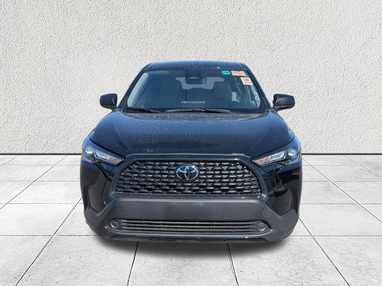 Used 2025 Toyota Corolla Cross L image 8