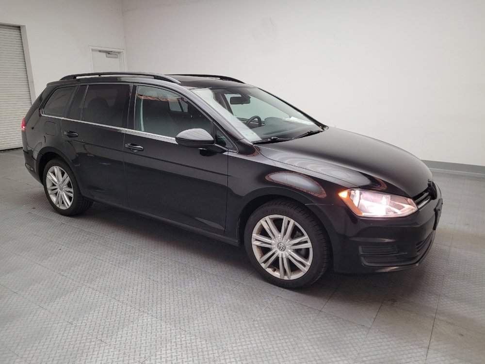 Used 2016 Volkswagen Golf Limited Edition image 11