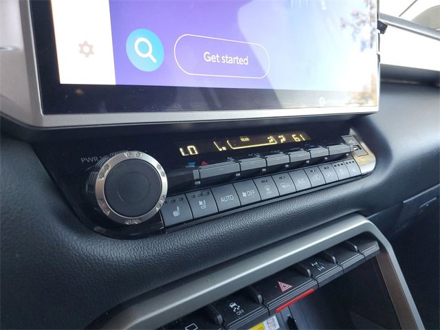 Used 2023 Toyota Sequoia Limited image 23