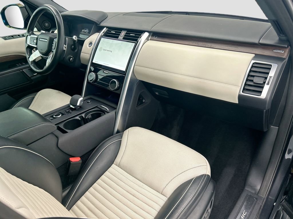 Certified 2022 Land Rover Discovery HSE R-Dynamic AWD/4WD image 16