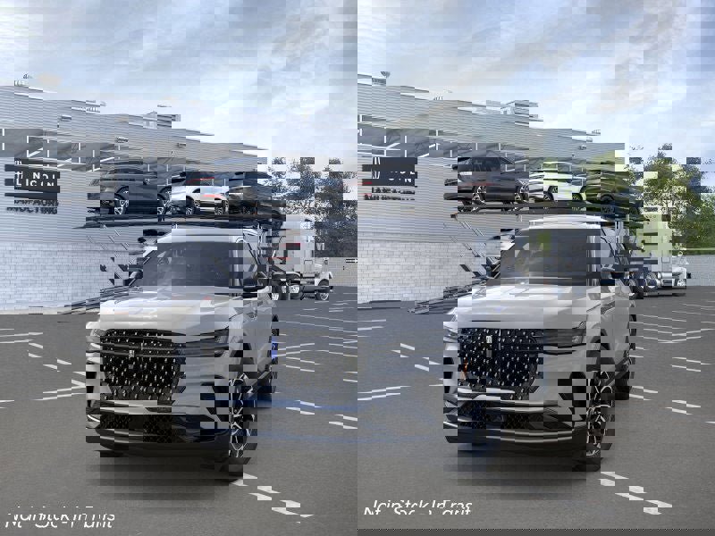 New 2026 Lincoln Nautilus Premier w/ Equipment Group 102A image 2