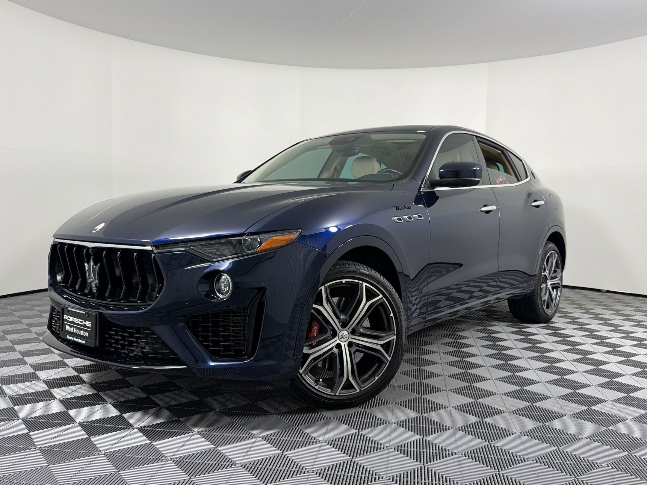 Used 2022 Maserati Levante Modena AWD/4WD image 1