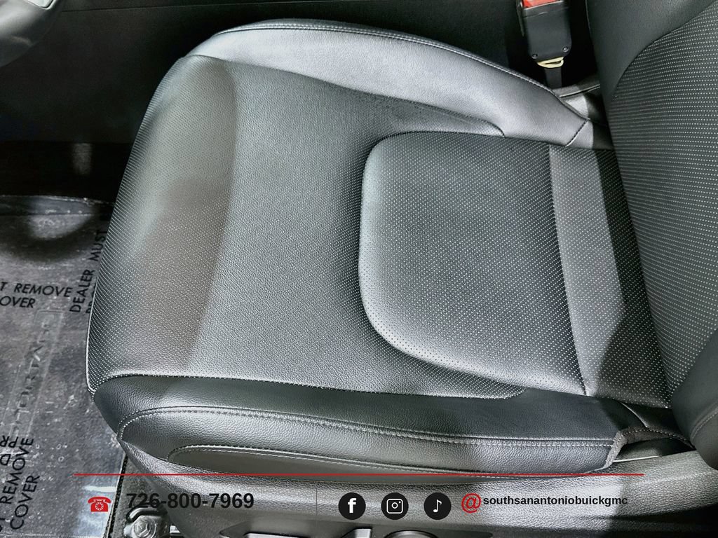 Used 2025 Kia Sportage EX FWD image 21