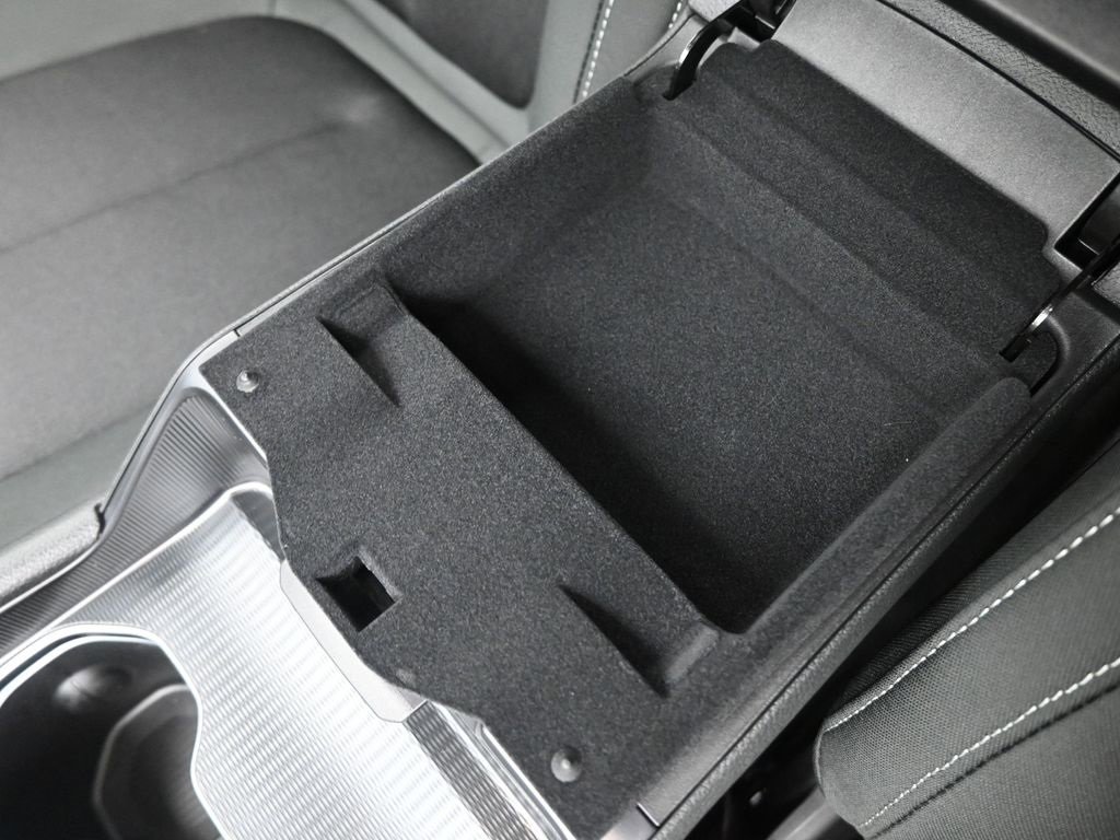 New 2025 Jeep Grand Cherokee L Laredo w/ Luxury Tech Group I image 4