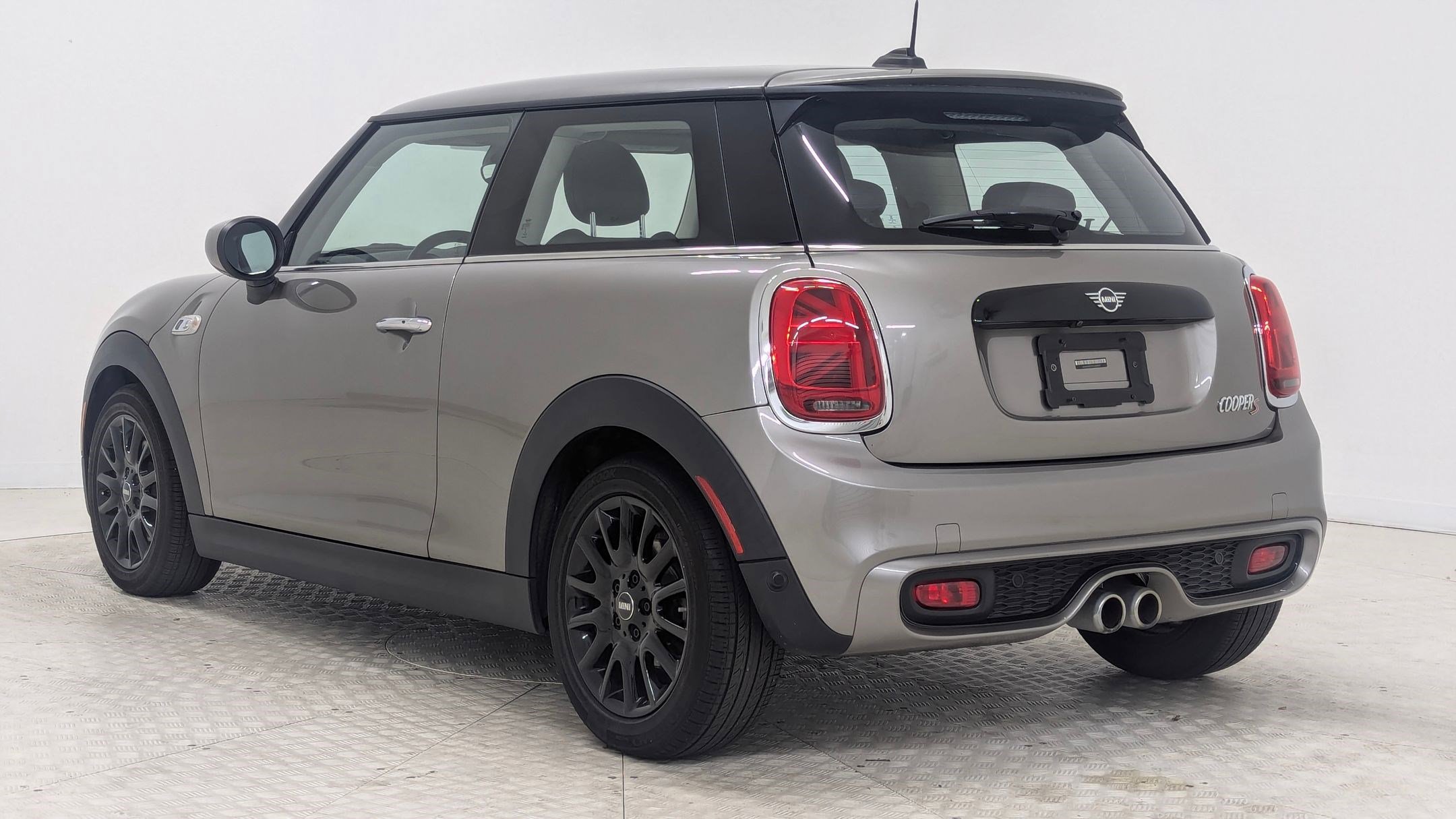 Used 2020 MINI Cooper S image 3