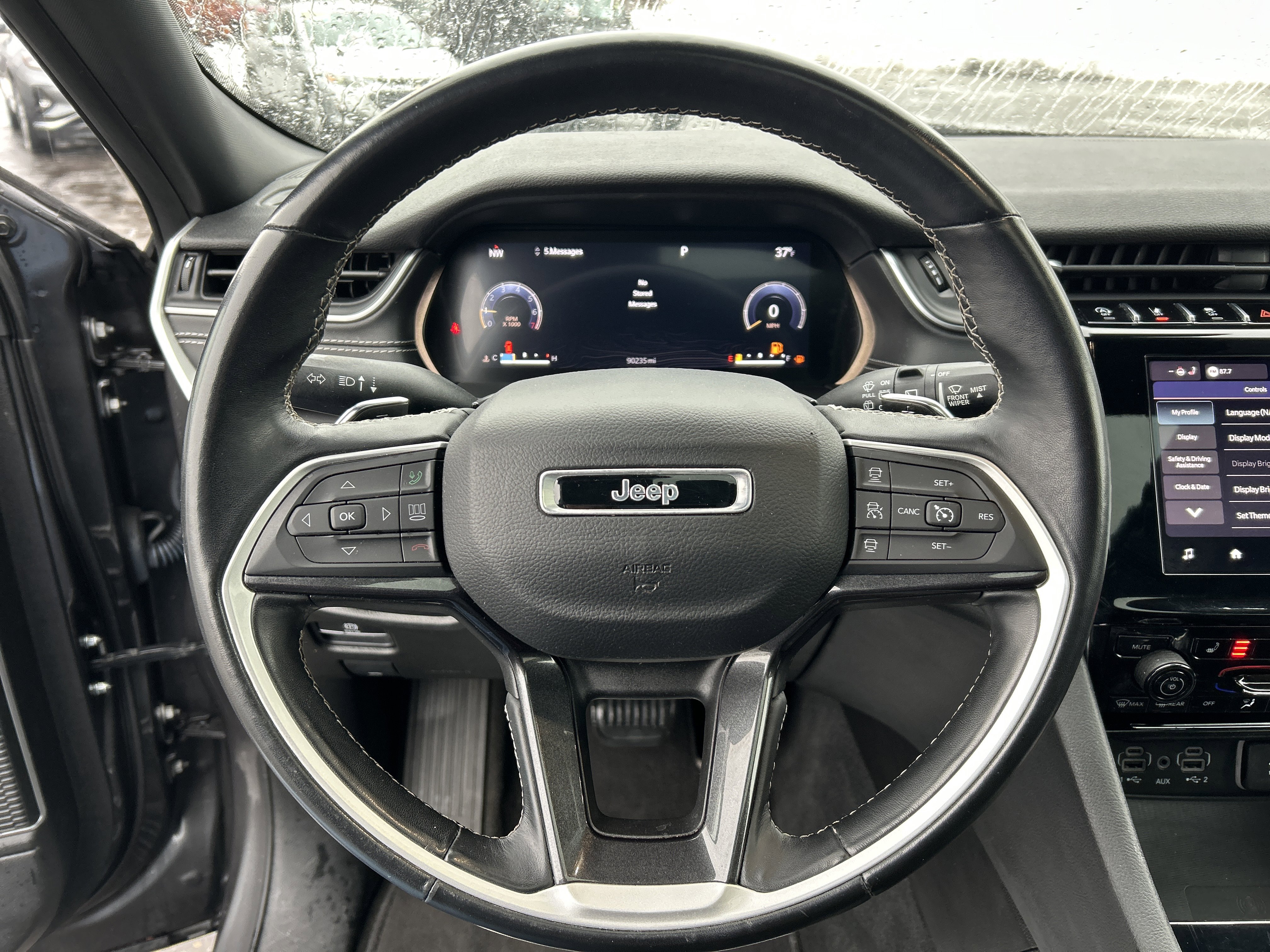 Used 2021 Jeep Grand Cherokee L Laredo image 15