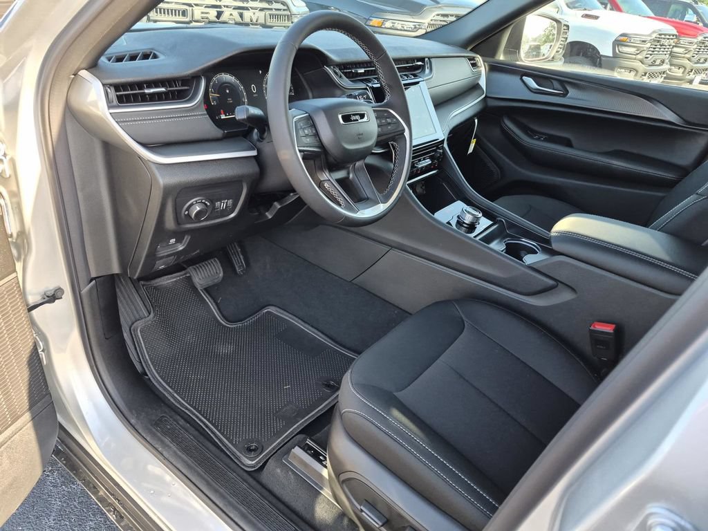 New 2026 Jeep Grand Cherokee L Laredo RWD image 12