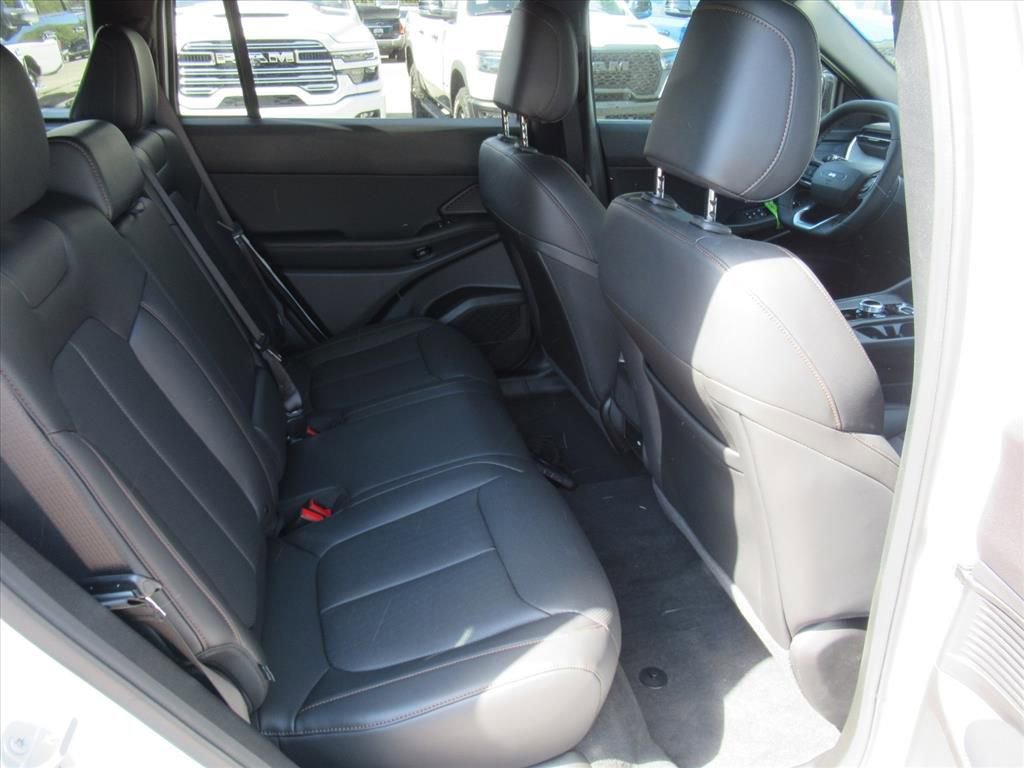 New 2026 Jeep Cherokee Limited image 27