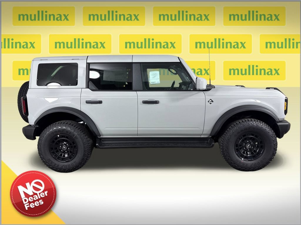 New 2026 Ford Bronco Outer Banks w/ Sasquatch Package AWD/4WD image 2