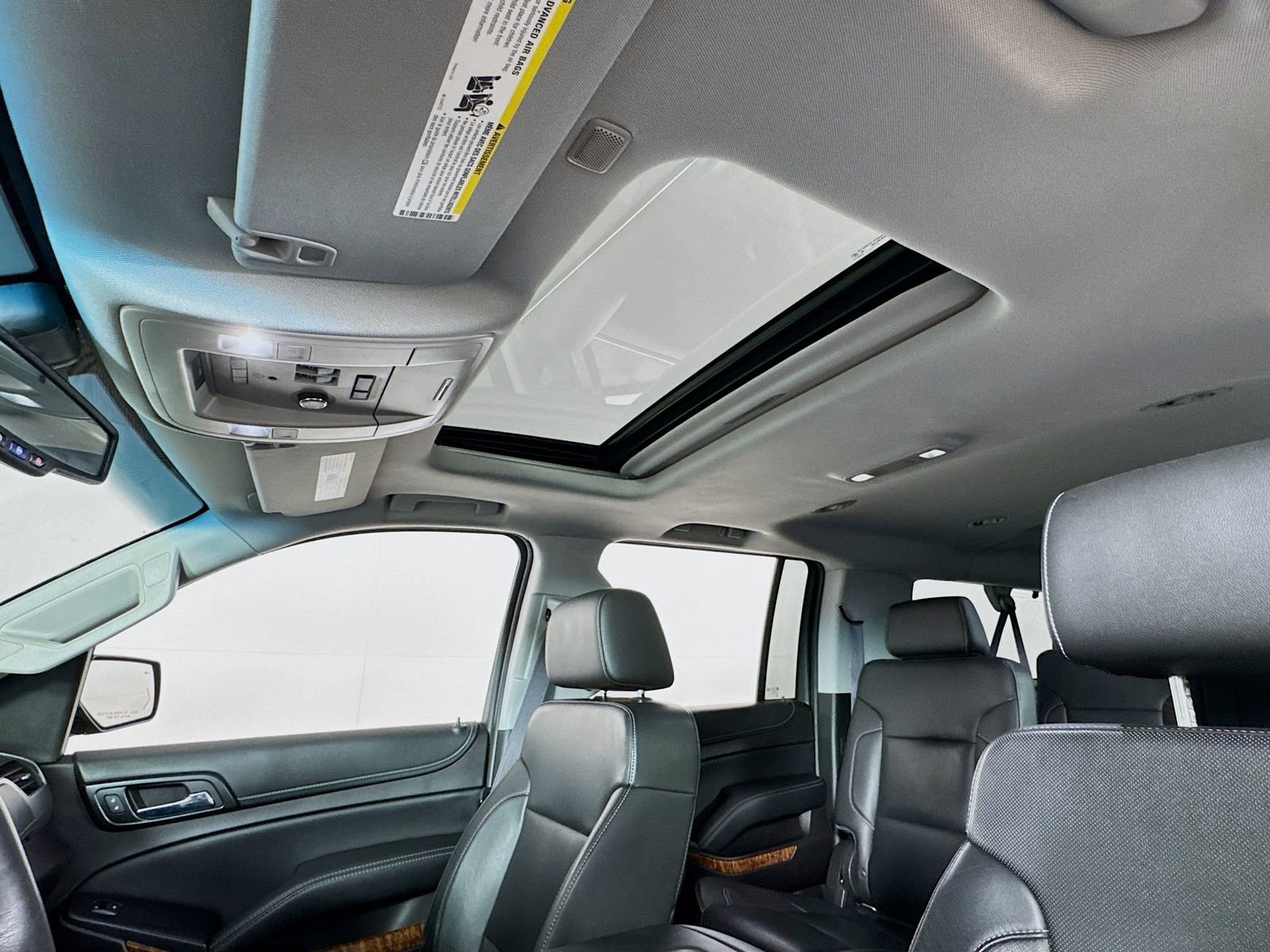 Used 2016 Chevrolet Suburban LTZ AWD/4WD image 15