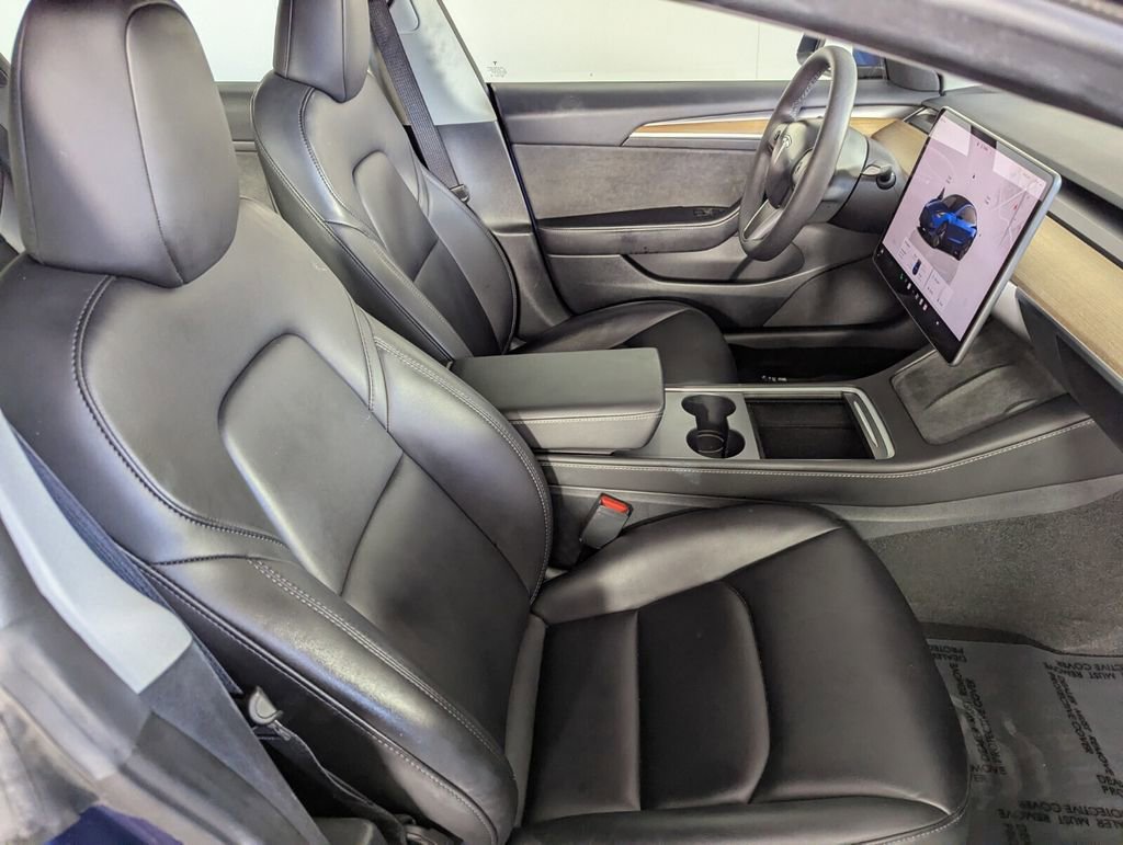 Used 2023 Tesla Model 3 Standard Range image 32