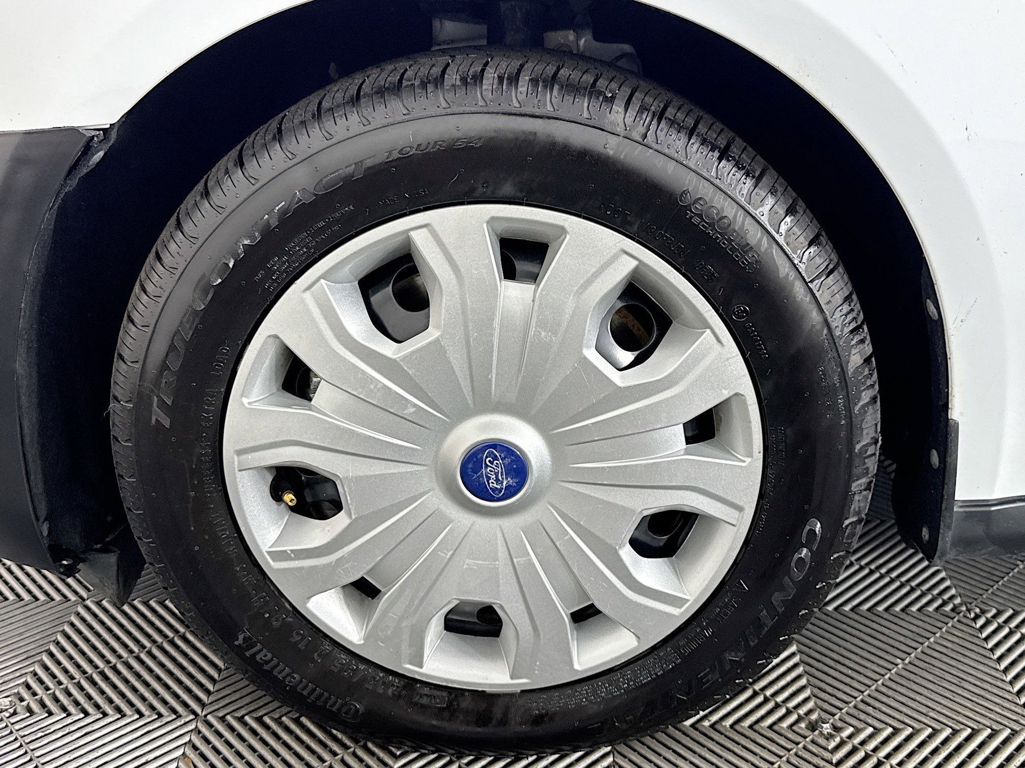 Used 2022 Ford Transit Connect XL image 32