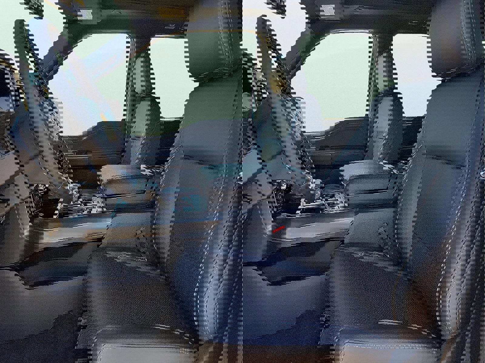 New 2025 Ford F150 Lariat w/ Equipment Group 502A High image 12