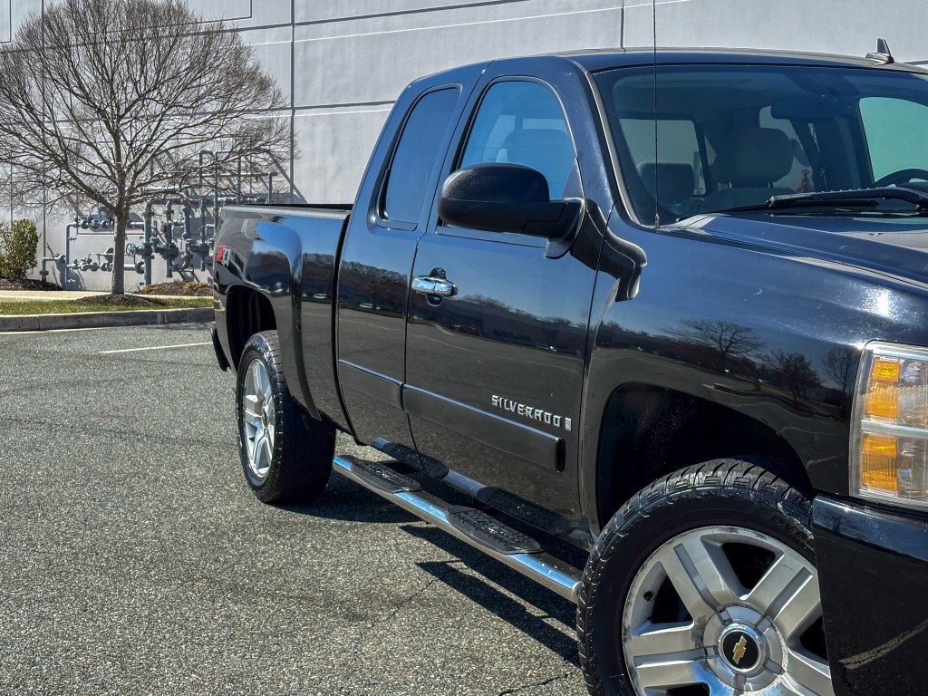 Used 2008 Chevrolet Silverado 1500 LT w/ All Star Edition image 6