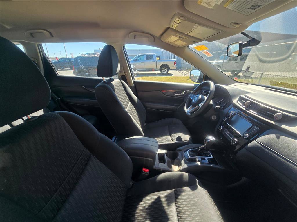Used 2018 Nissan Rogue S FWD image 9