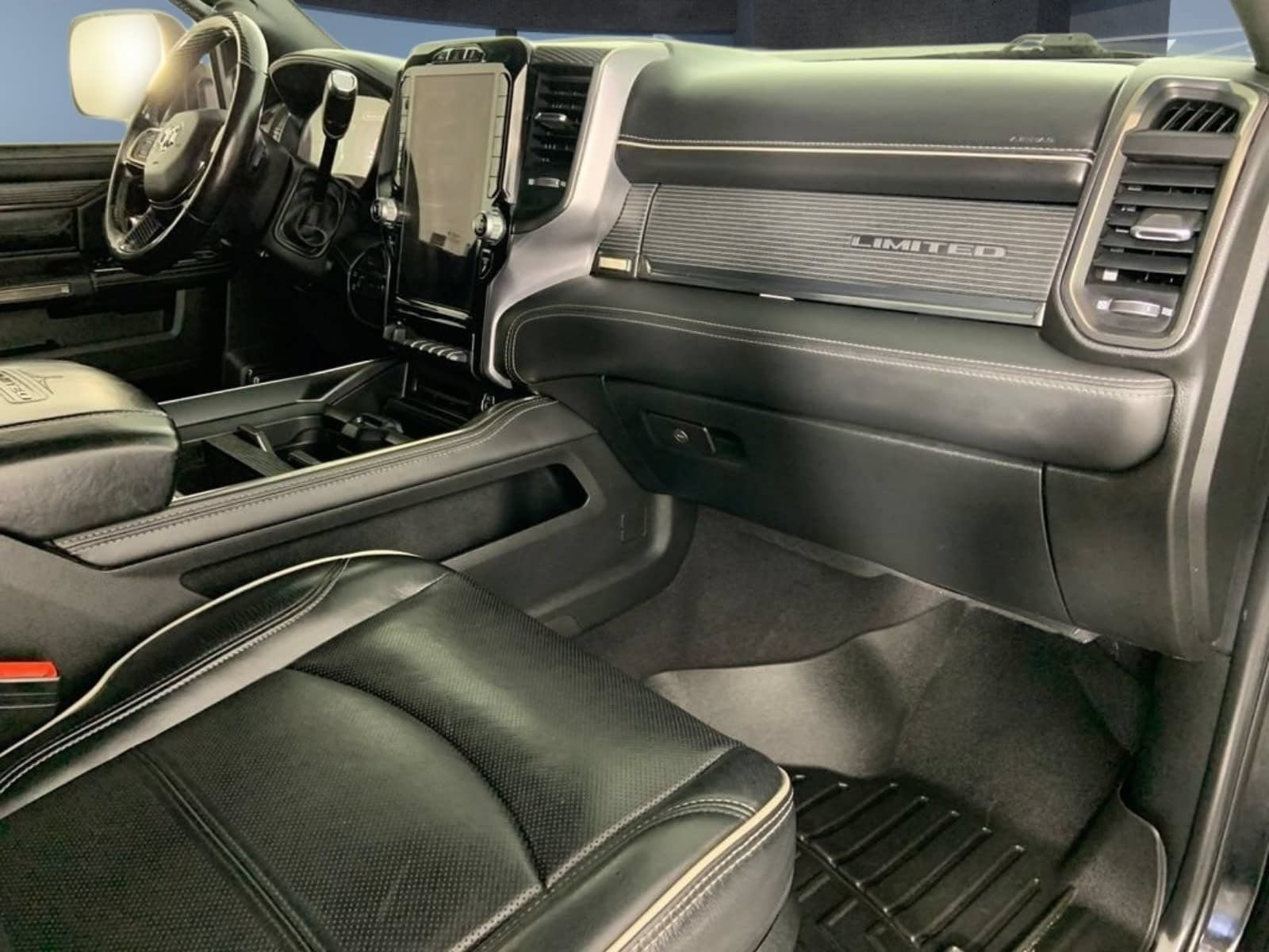 Used 2021 RAM 3500 Limited AWD/4WD image 13