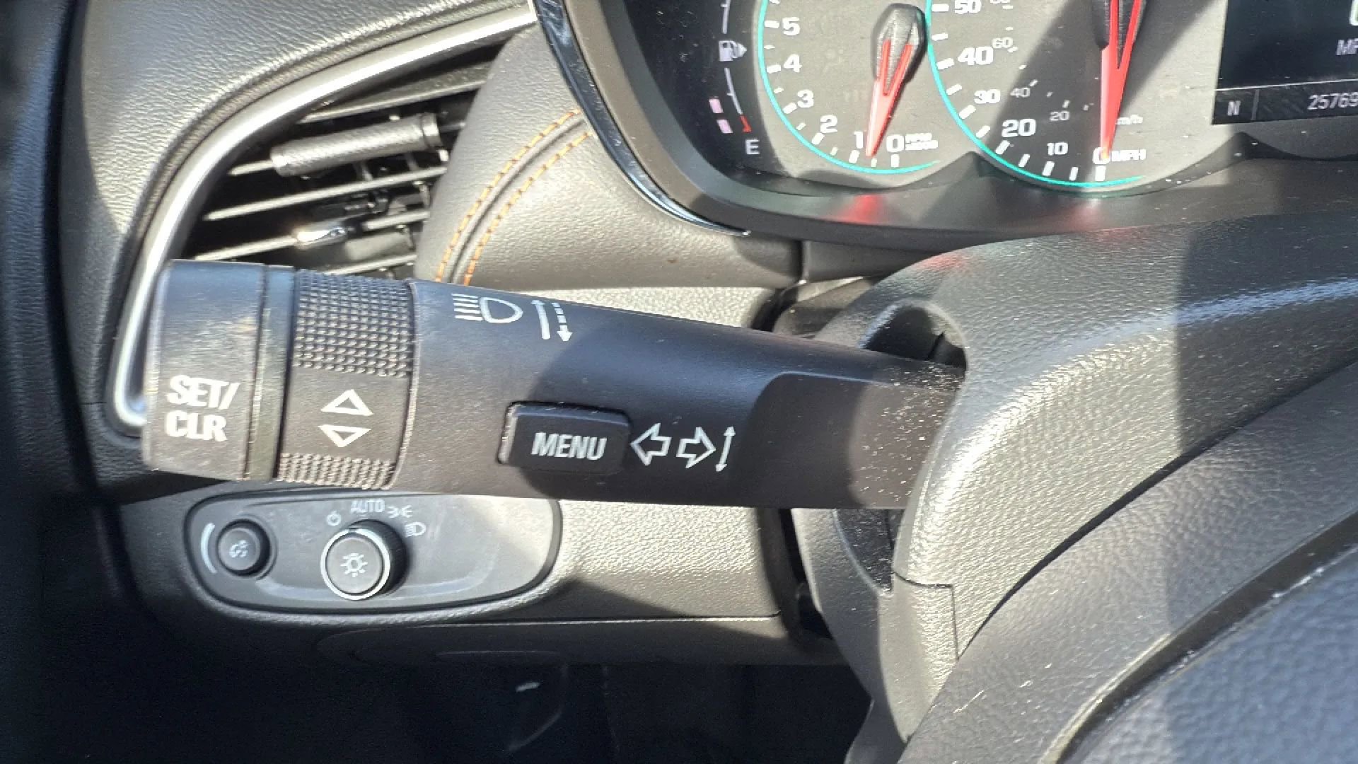 Used 2021 Chevrolet Trax LT w/ Driver Confidence Package image 14