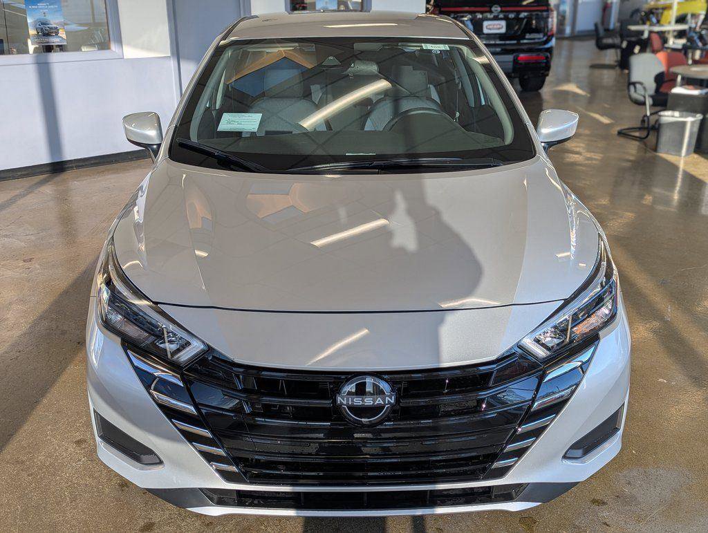 New 2025 Nissan Versa SV w/ Trunk Package FWD image 2