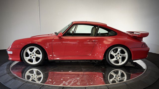 Used 1998 Porsche 911 GT3 RS image 22