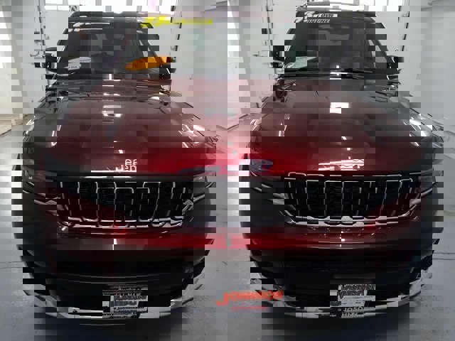 Certified 2023 Jeep Grand Cherokee L Limited image 24