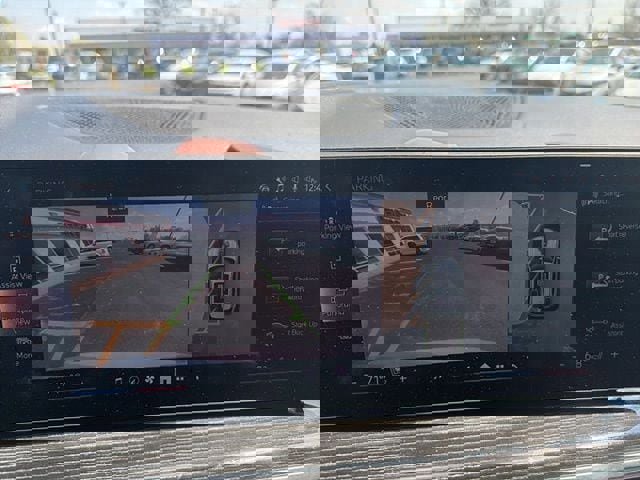 Used 2025 BMW X5 xDrive40i w/ Executive Package image 19