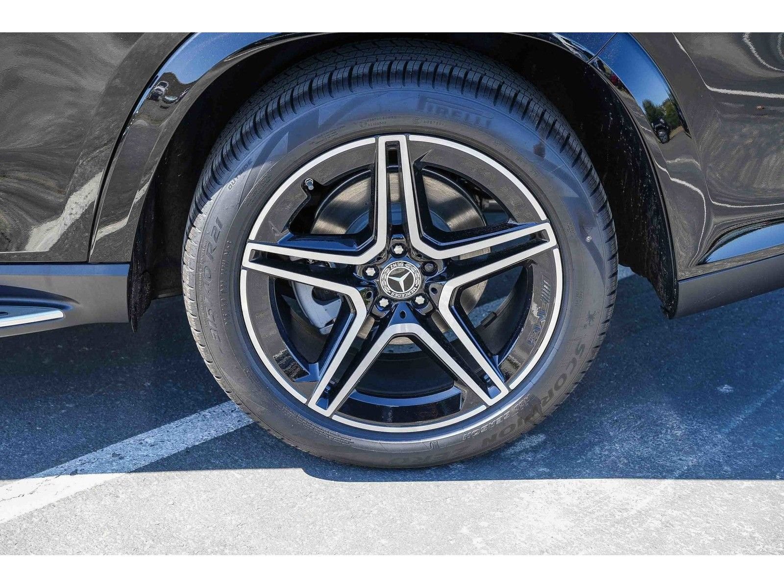 New 2026 Mercedes-Benz GLS 450 4MATIC image 10