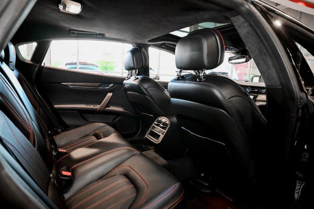 Used 2018 Maserati Quattroporte S GranLusso Q4 AWD/4WD image 21