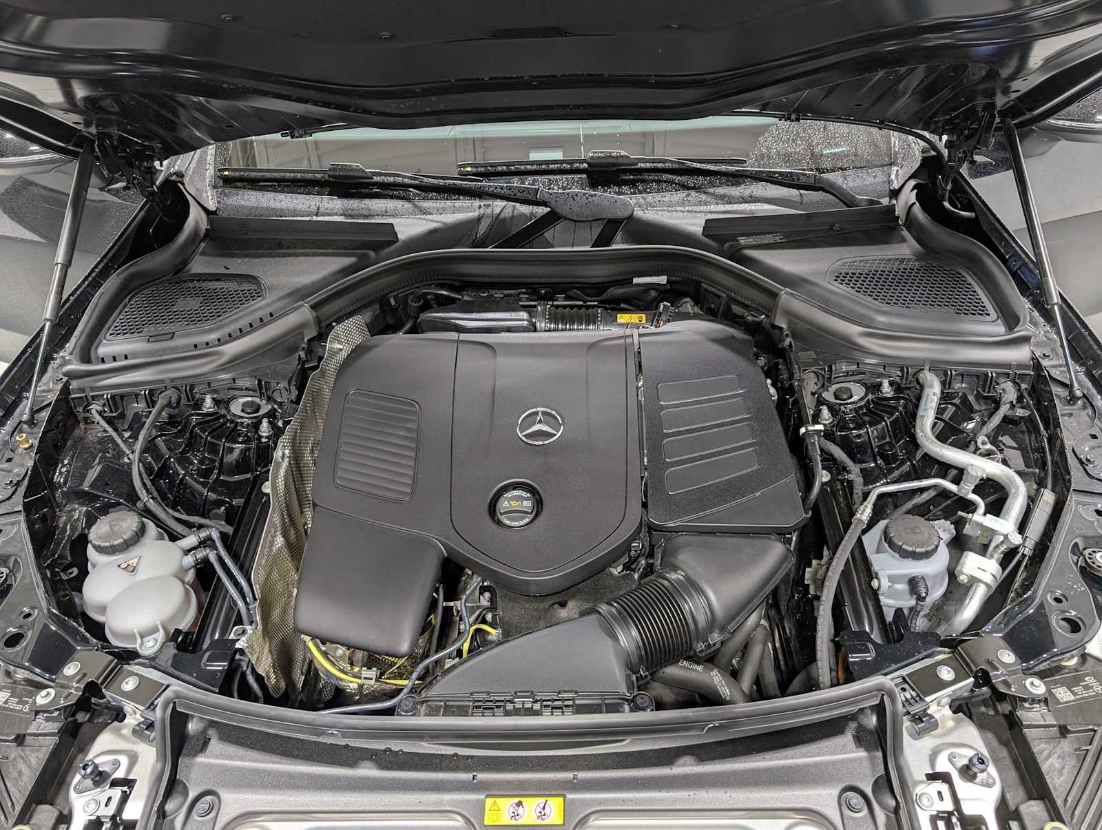 Certified 2025 Mercedes-Benz GLC 300 GLC 300 image 14