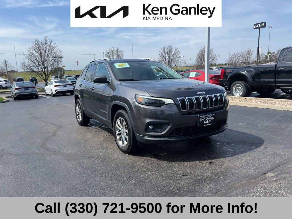 Used 2019 Jeep Cherokee Latitude Plus w/ Cold Weather Group image 5